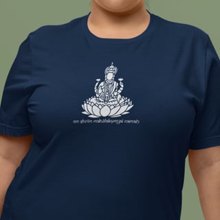 Camiseta de Yoga – Lakshmi Shakti Prosperidade Divina Plus Size