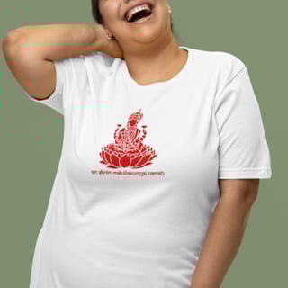 Camiseta de Yoga – Lakshmi Shakti Prosperidade Divina Plus Size
