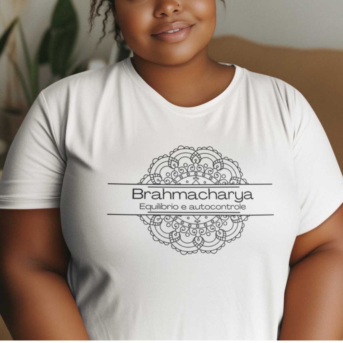 Camiseta Yoga Plus Size Brahmacharya, Foque no Essencial