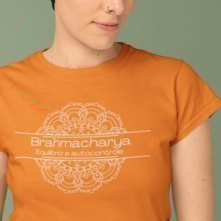 Camiseta Yoga Babylong Brahmacharya, Foque no Essencial