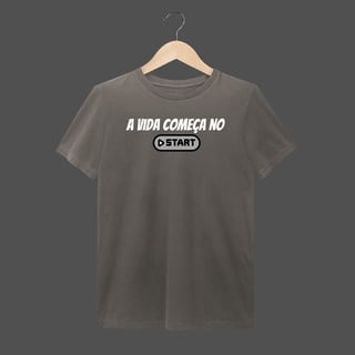 Camiseta Estonada | A Vida Começa no Start