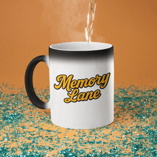 Caneca Mágica Memory Lane – Edição Retrô Mostarda