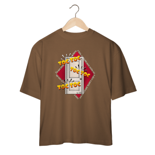 Camiseta Oversized - Estou à Porta