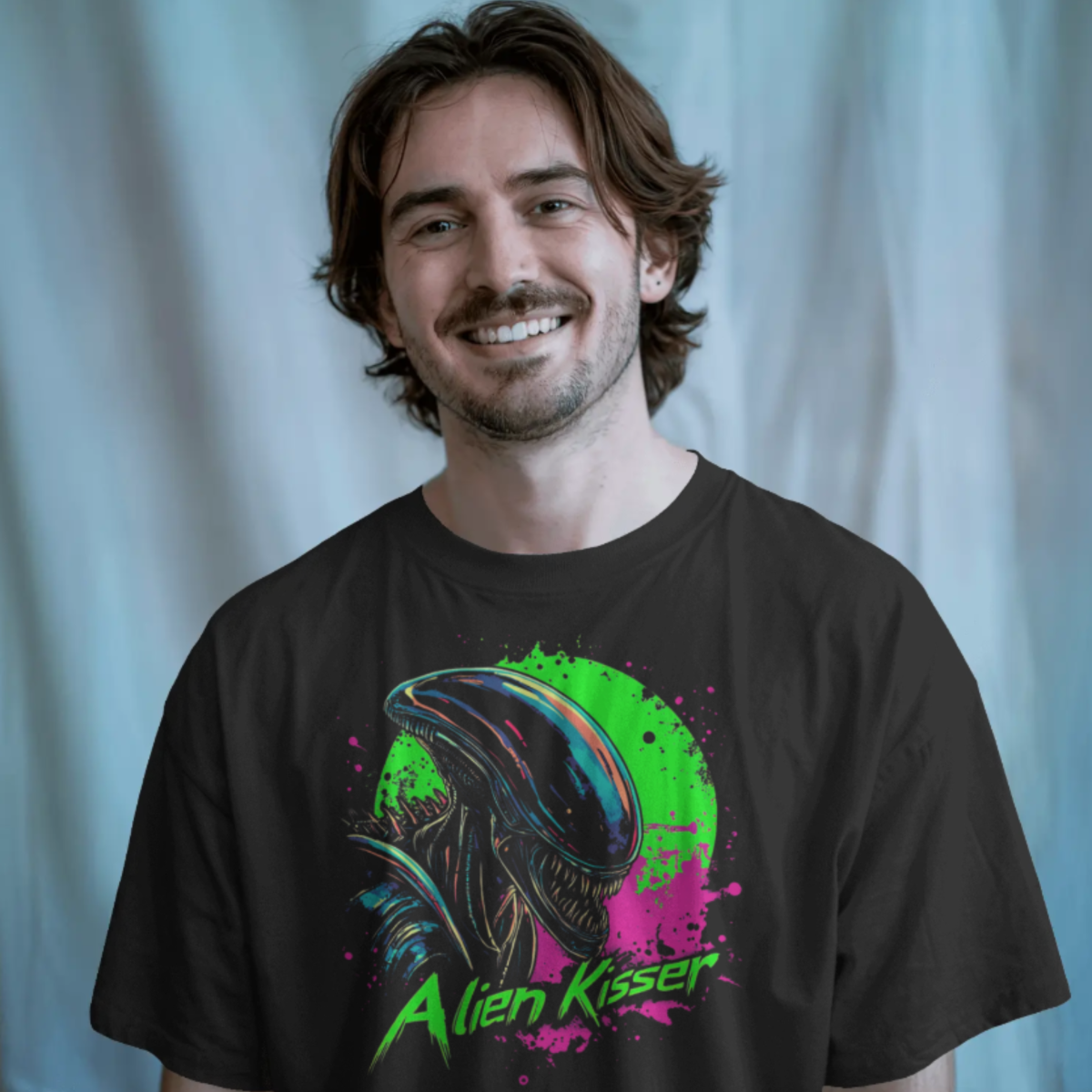 Camiseta - Alien Kisser (Plus Size)