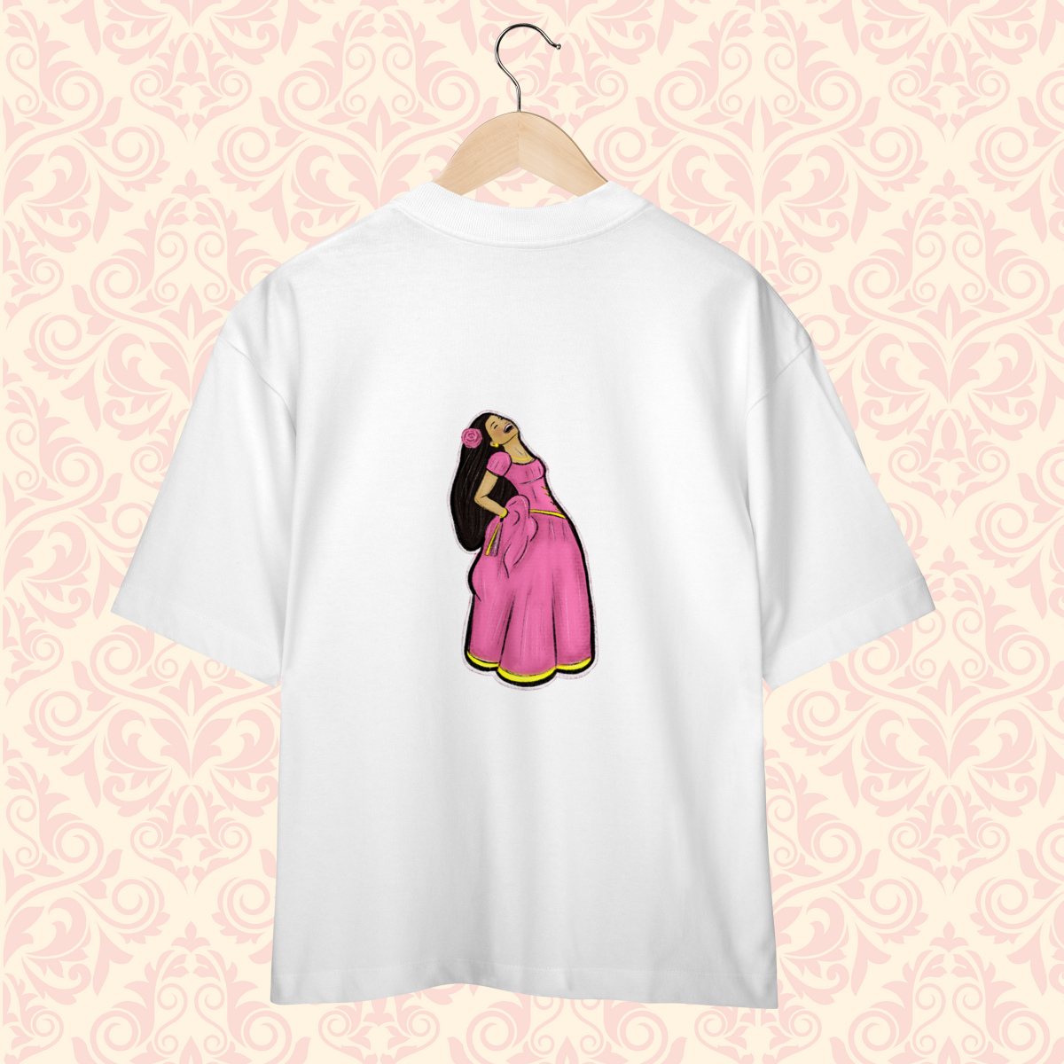 Nome do produto: Camiseta Oversized Pombagira Menina