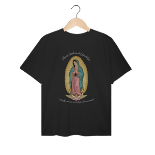 T-Shirt Plus Size – Nossa Senhora de Guadalupe | Fé, Conforto e Representatividade