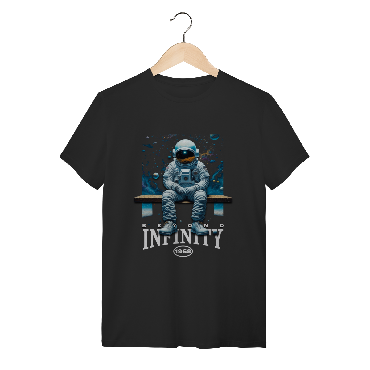 Camiseta Preta Astronauta Beyond Infinity - Algodão Espacial