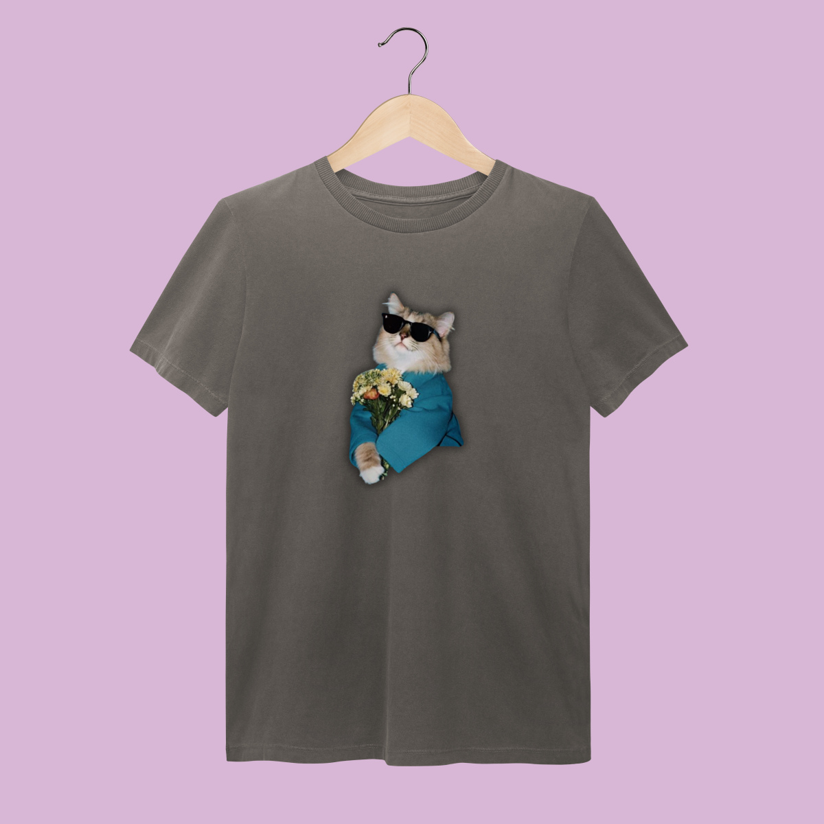 Nome do produto: Camiseta Estonada Gatinho com Flores - 100% Algodão