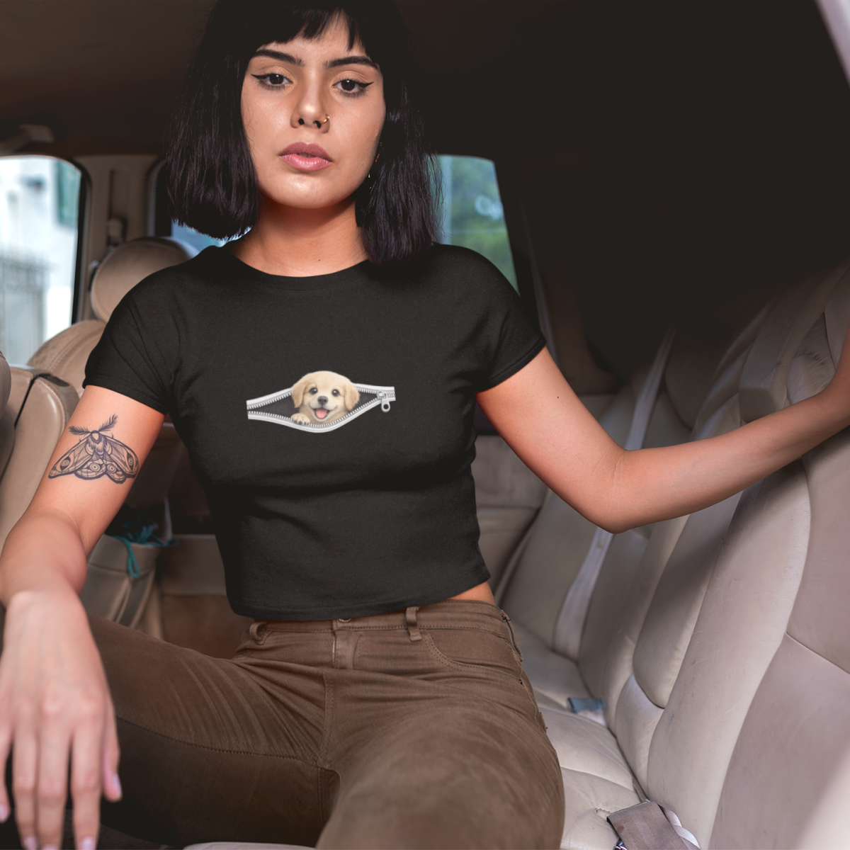 Cropped ZIP PETS – Cute  Puppy Golden Retriever