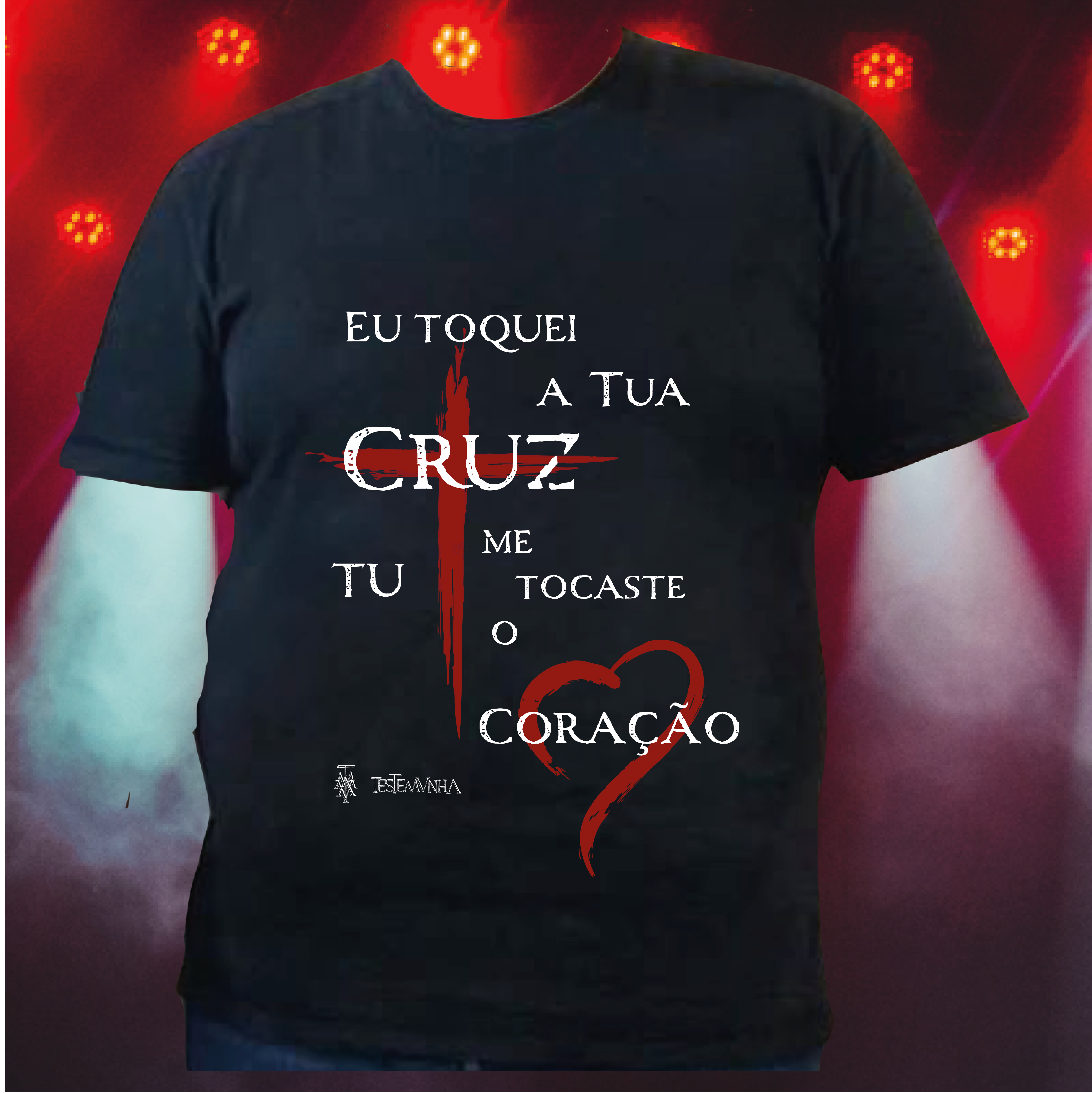 Nome do produto: Camiseta Plus Size Toquei a Tua Cruz (escura)