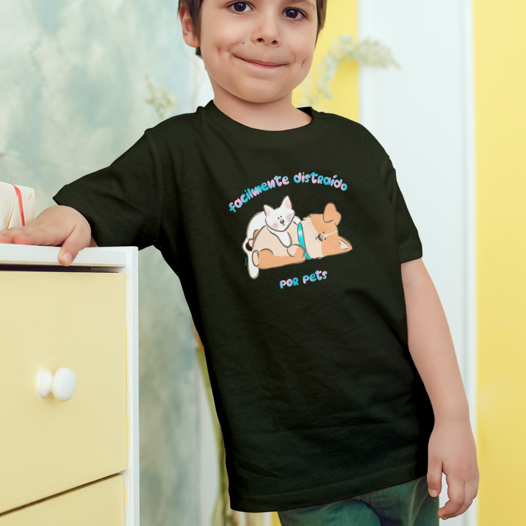 Nome do produto: Camiseta Infantil Masculina Facilmente Distraído por Pets