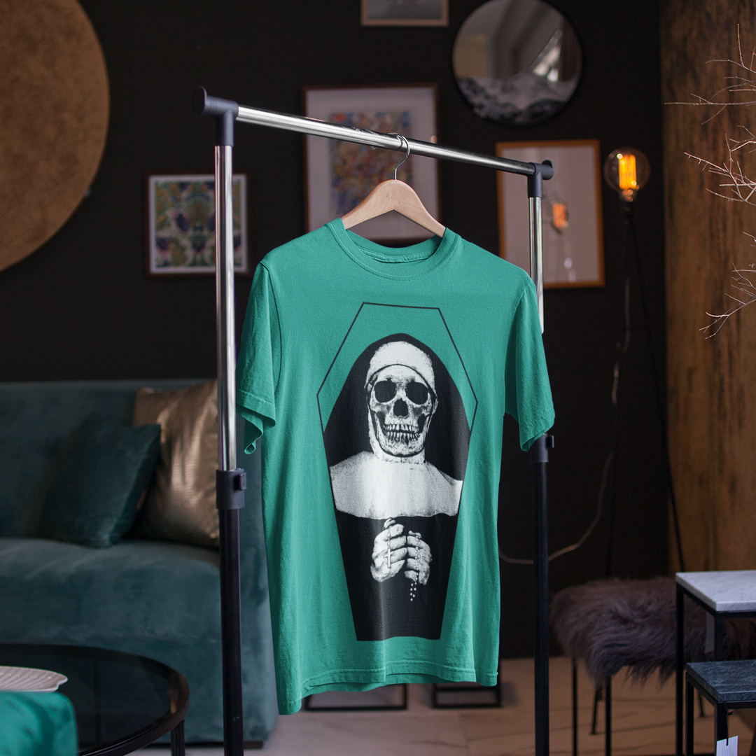 Nome do produto: T-Shirt Estonada Little Darkness