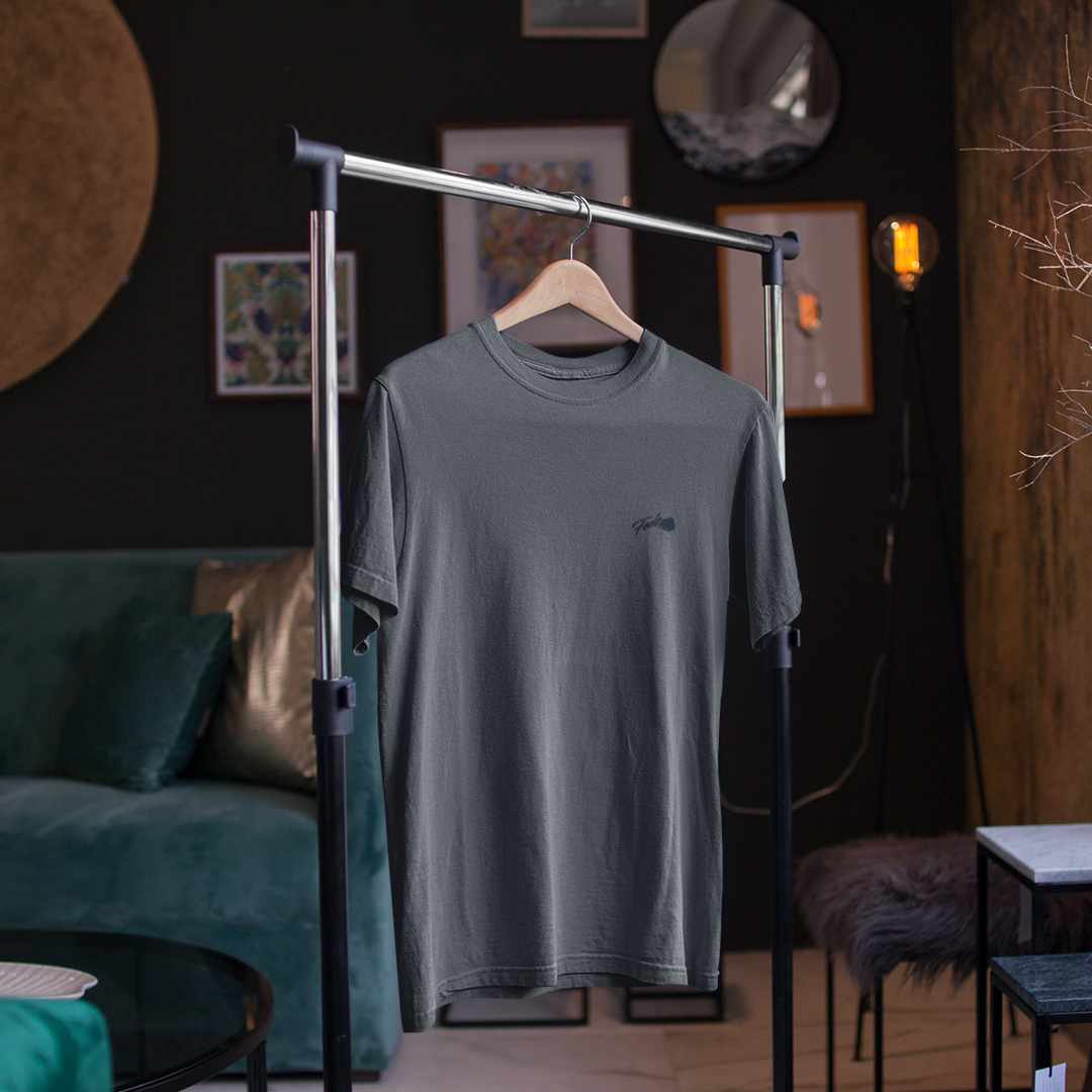 Nome do produto: T-Shirt Estonada Feels Basic