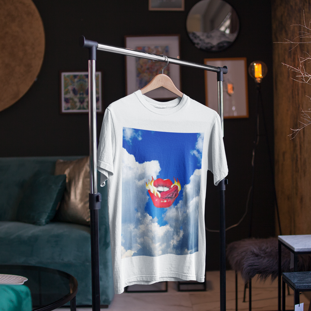 Nome do produto: T-Shirt Lips On Fire