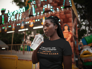 Camiseta Feminina Buteco - Impossível ser feliz