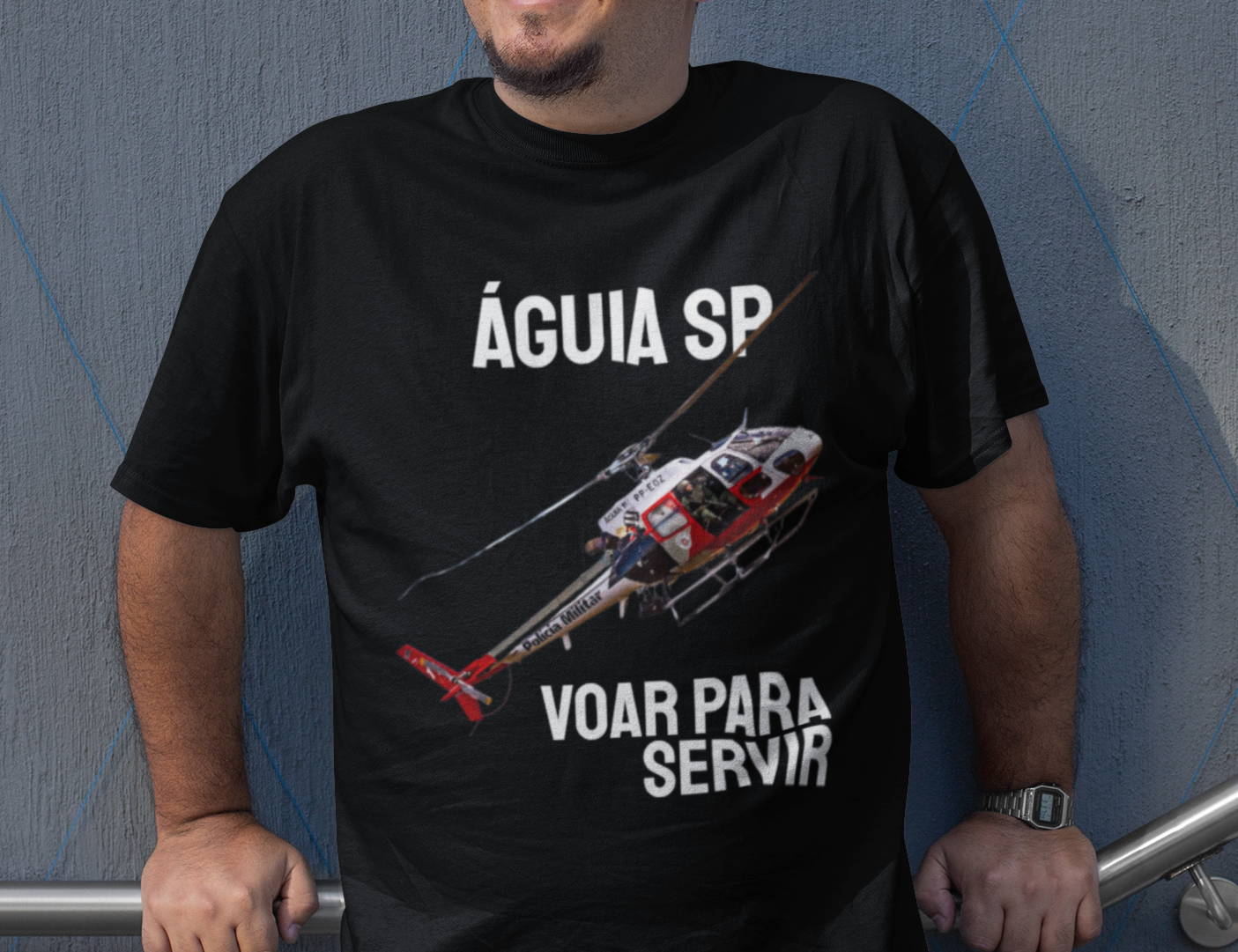 Nome do produto: Camiseta ÁGUIA SP - Voar para Servir