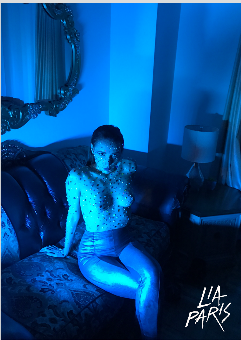 Nome do produto: Poster Videoclipe Nosso Trato 