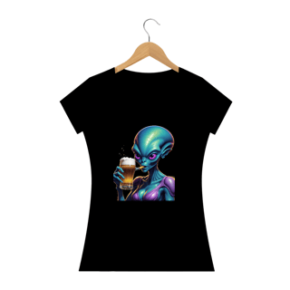 Camiseta Alien Mulher  Bebendo Cerveja Space182
