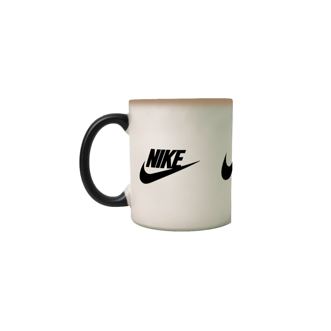 Nome do produto: CANECA NIKE 