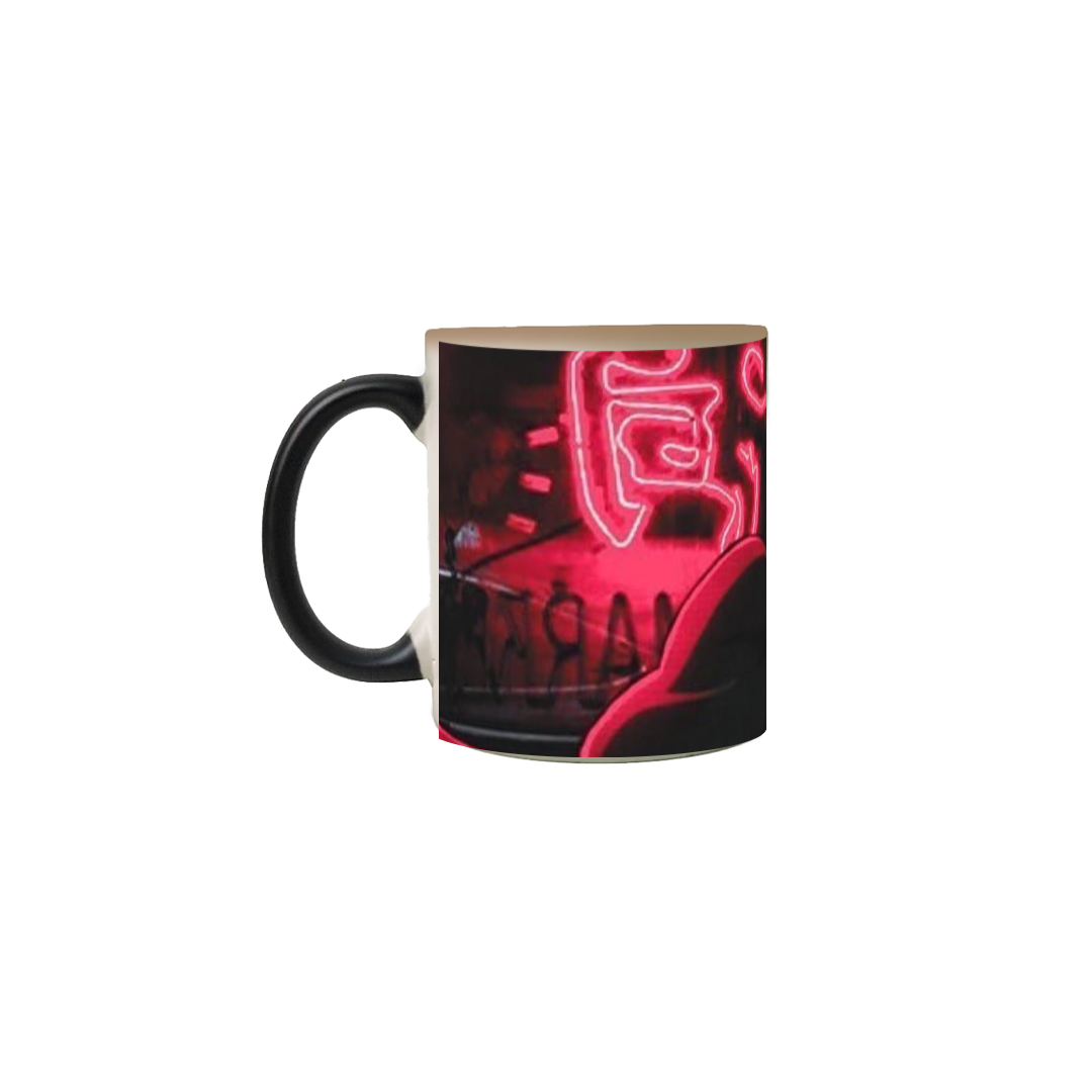 Nome do produto: Caneca Mágica Attack On Titan