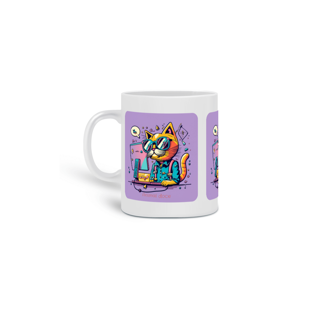 Nome do produto: CANECA PERSONALIZADA CRIATIVA EM CERÂMICA 325ML 03 LADOS, CAT GEEK ON THE COMPUTER