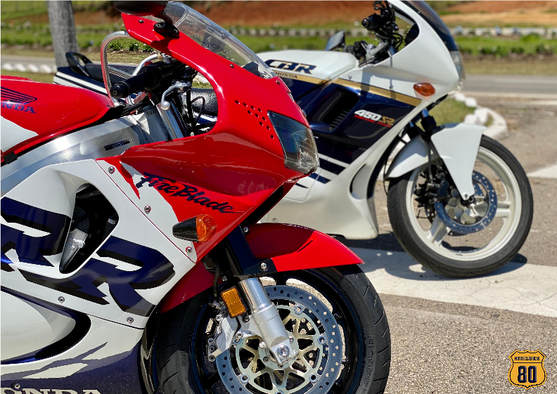 Nome do produto: Poster CBR 900RR vs CBR 450SR