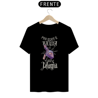 Camiseta - Bruxa Mágica - Letras claras