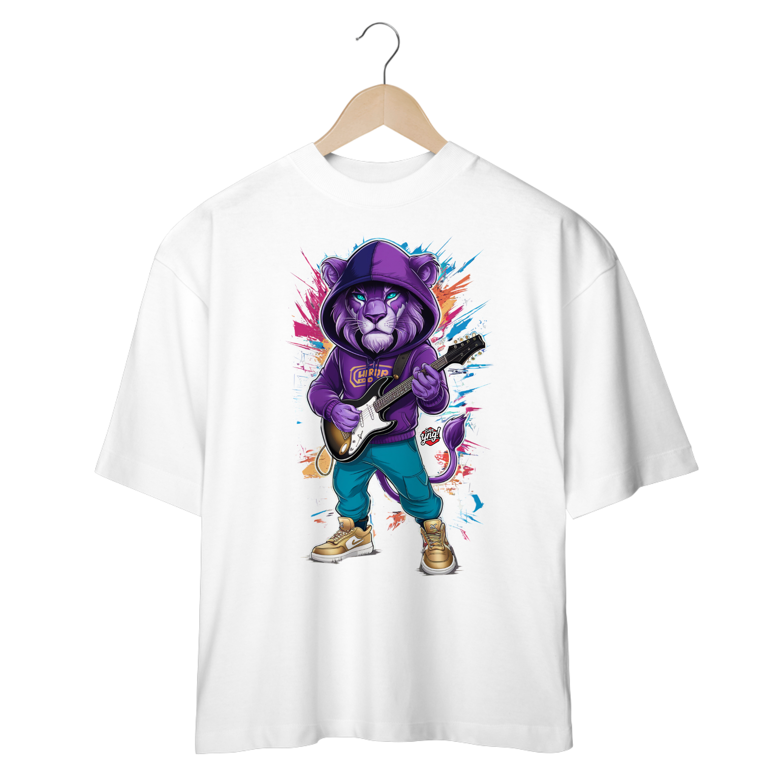 Nome do produto: Leão Rock Star – Energia Selvagem em Alta Voltagem - Camiseta Plus Size