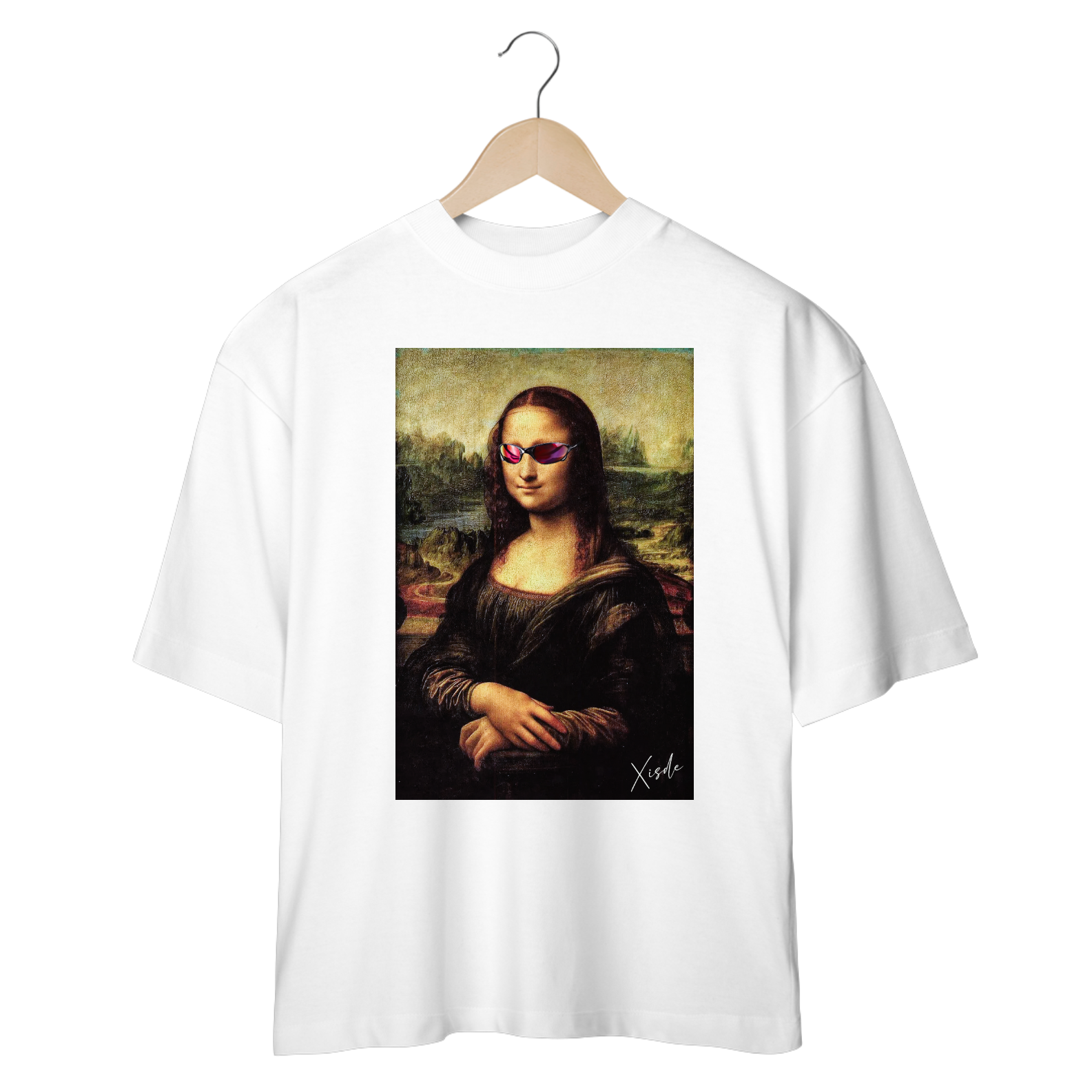 Nome do produto: Camiseta oversize - Monalisa de oculos juliete