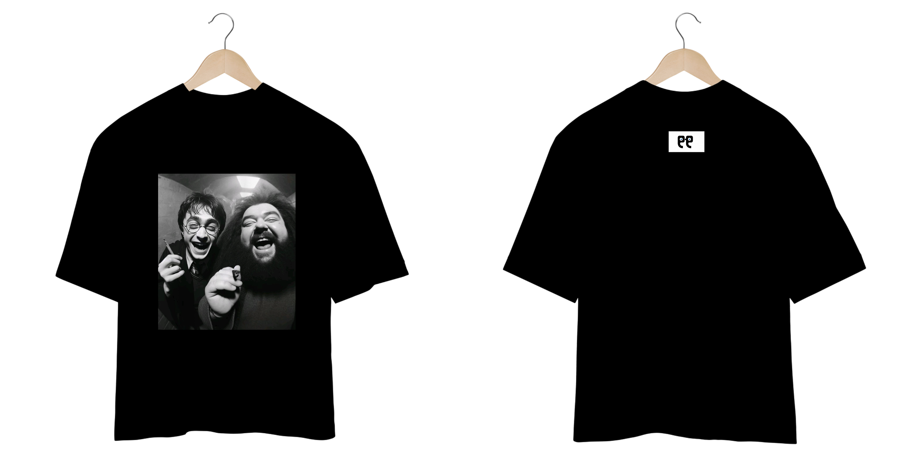 Nome do produto: Camiseta Oversized - Harry Potter - Harry e Hagrid fumando