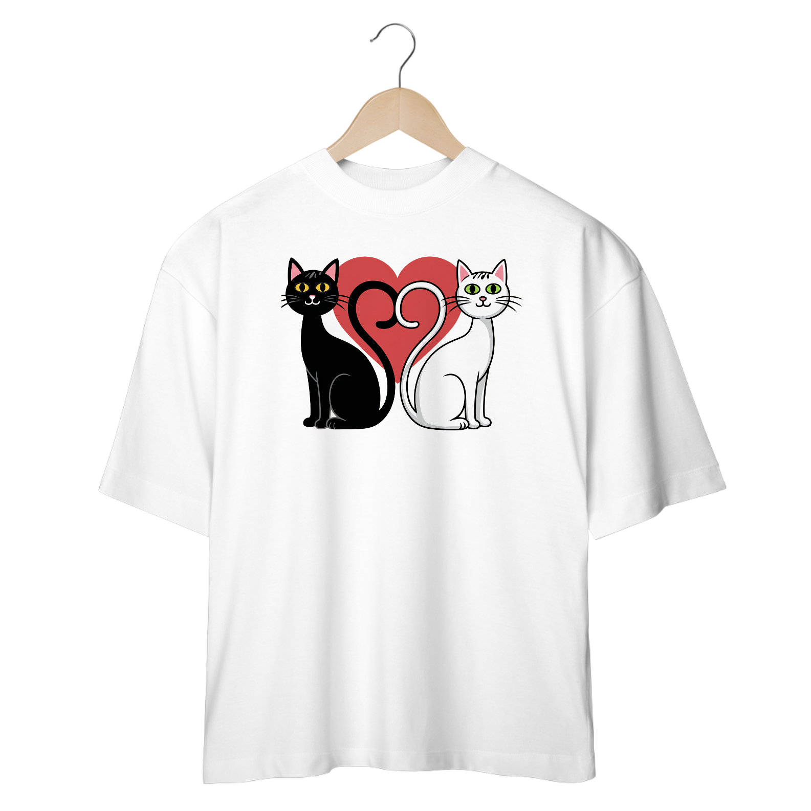 Nome do produto: Camiseta Oversized com Estampa  Gatos Coração 