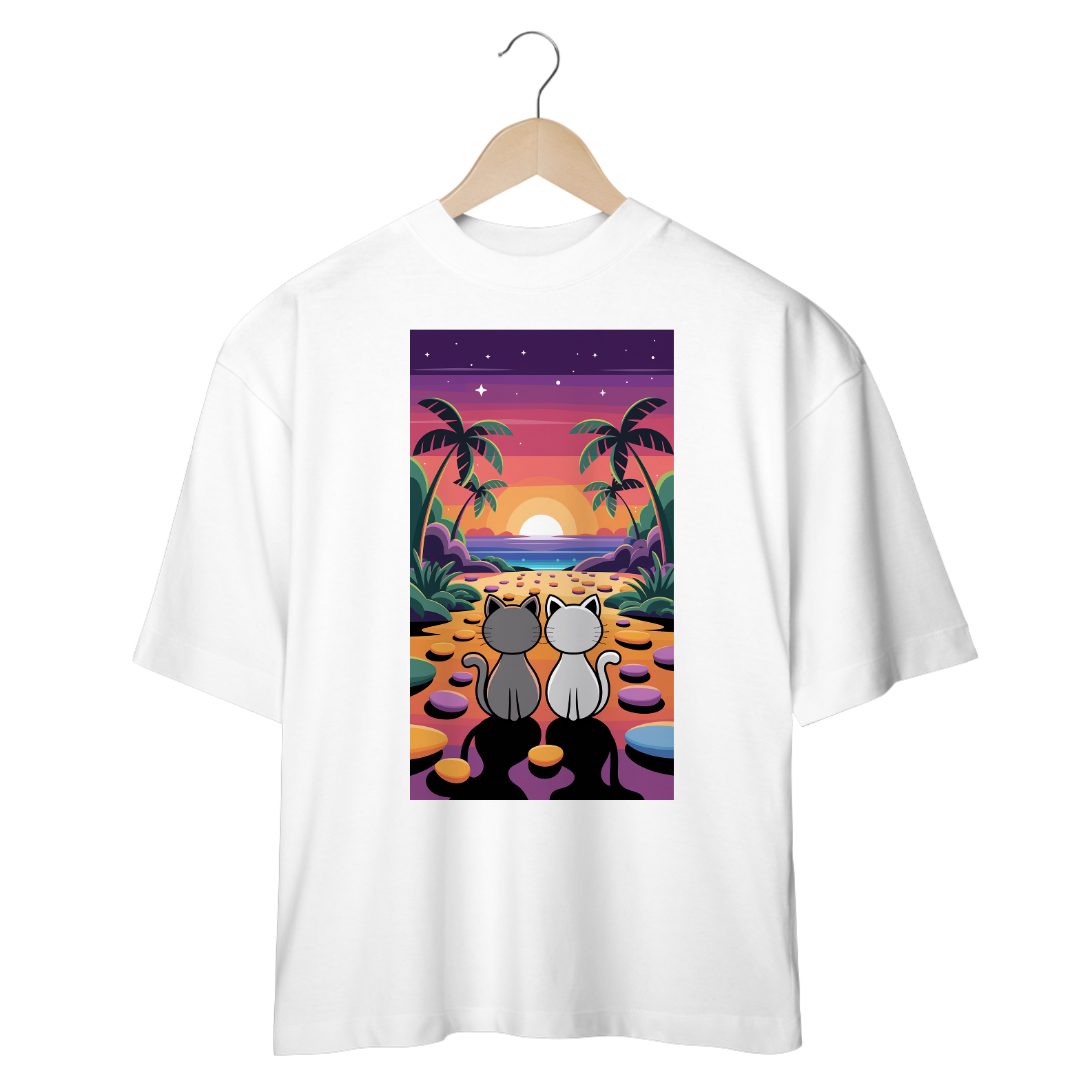 Nome do produto: Camiseta Oversized Estampa de Gatos  pôr do sol em uma praia.