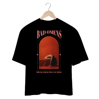 [Oversized] CAMISETA BAD OMENS