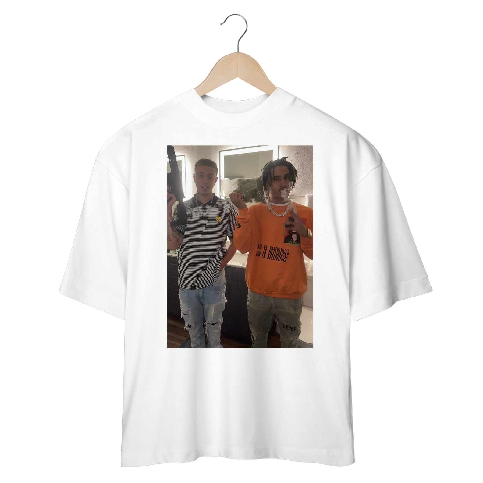 Nome do produto: CAMISETA OVERSIZED TETO E MATUE