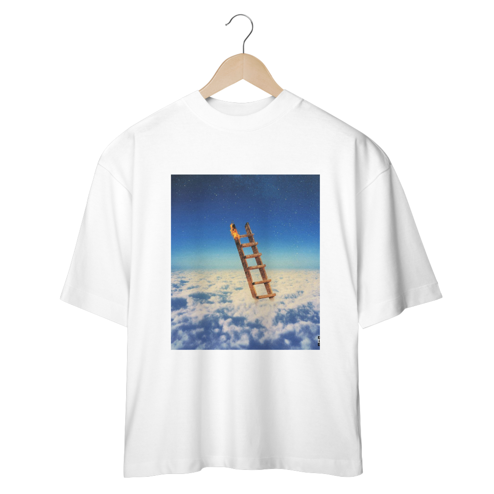 Nome do produto: CAMISETA OVERSIZED HIGH