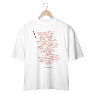 Camiseta Oversized Texto Cabeça 