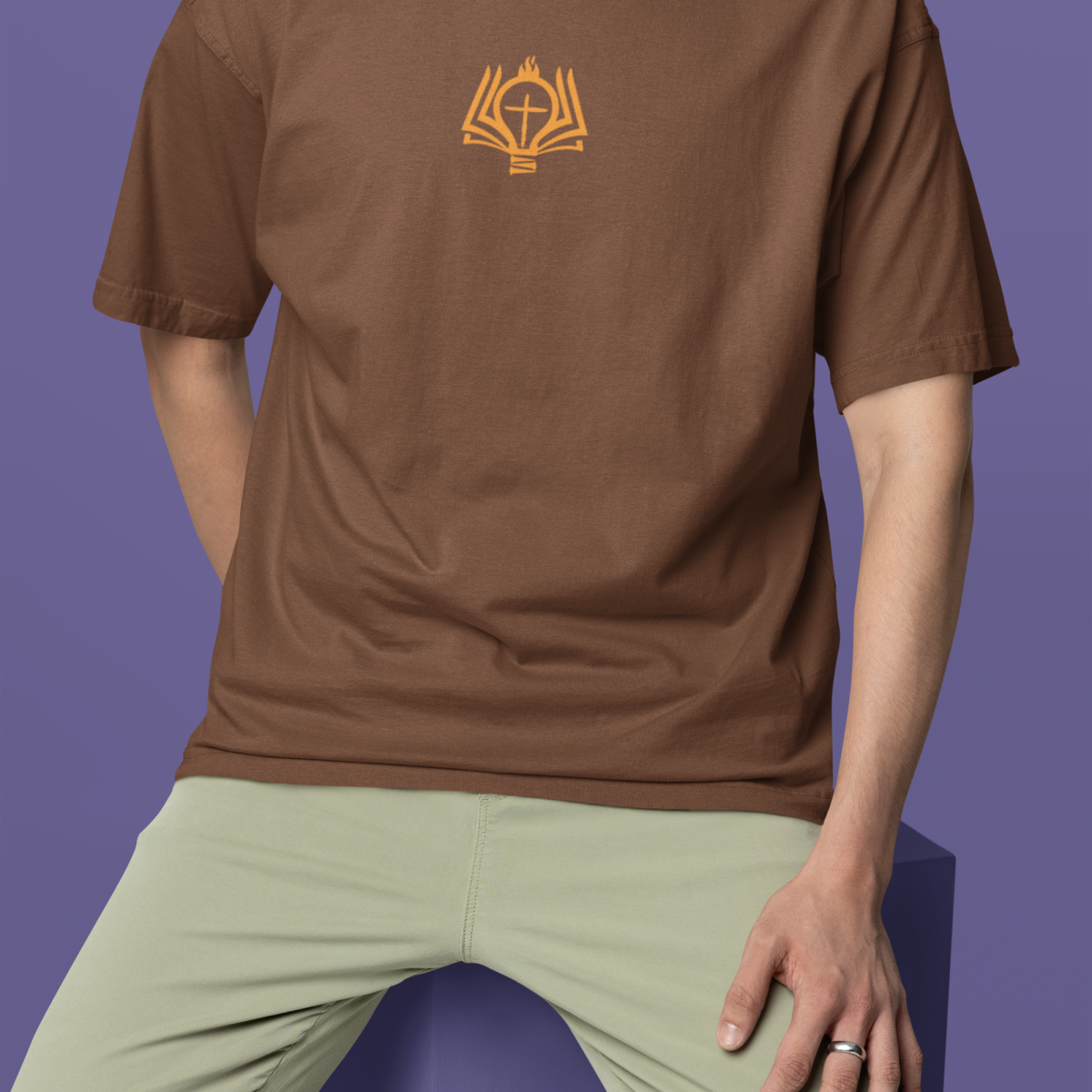 Camiseta Oversized Lisa+Marca Amarelo/Frente