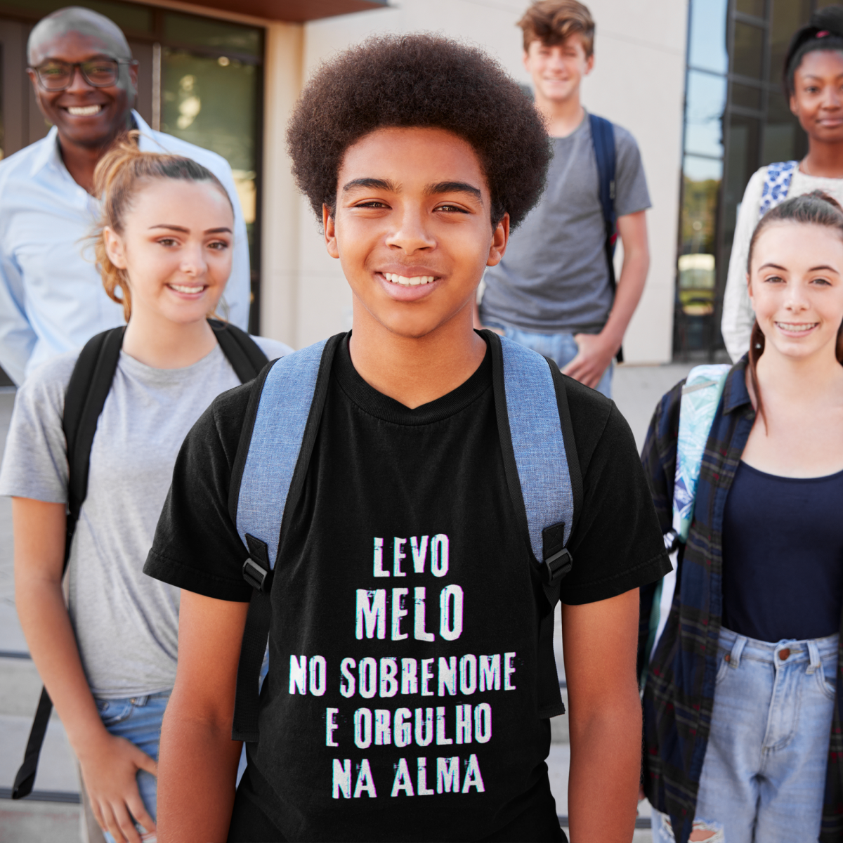 Camiseta Unissex Infanto-Juvenil Melo no Nome, Orgulho na Alma (Malha Quality)