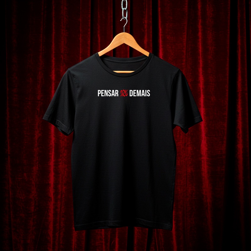 Camiseta Masculina Pensar Demais Horizontal