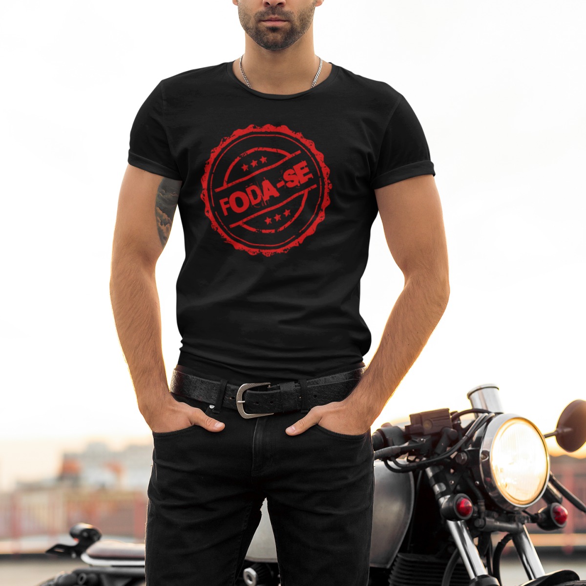 Camiseta Unissex Pluz size: Carimbo FODA-SE