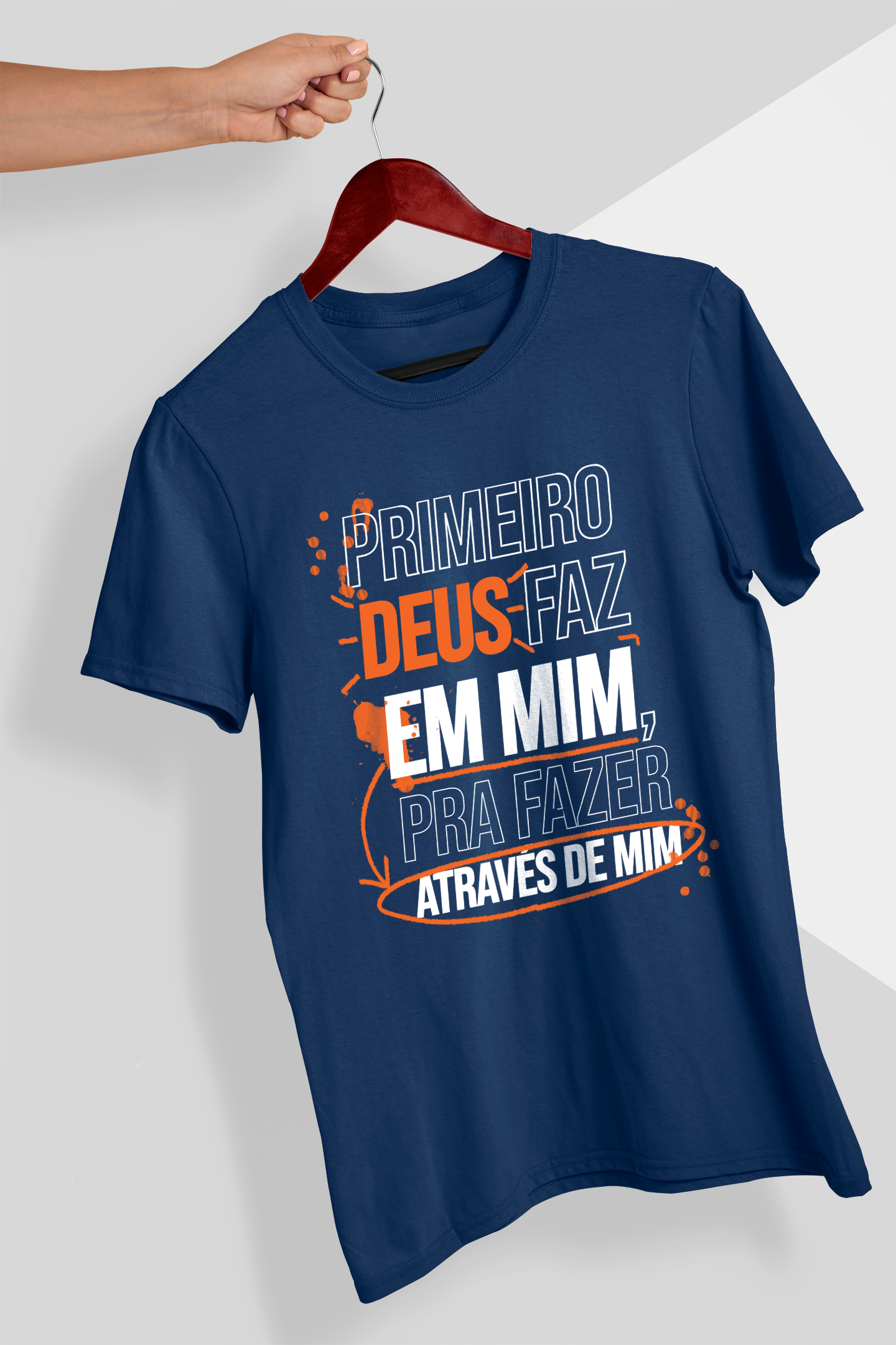 Nome do produto: Camiseta Deus faz em Mim