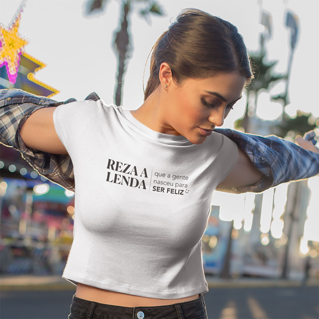 Nome do produto: Cropped Reza a lenda Branco