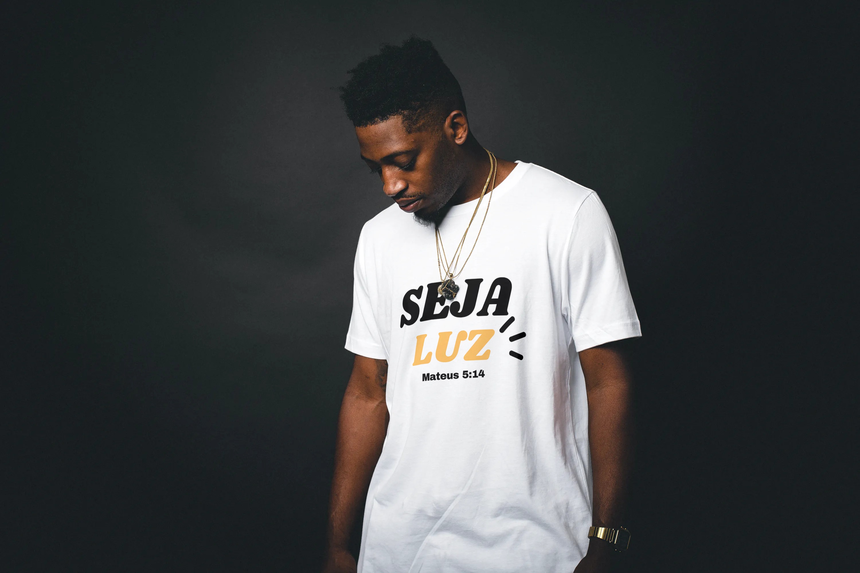 Nome do produto: Camisa unissex seja luz (arte preta)