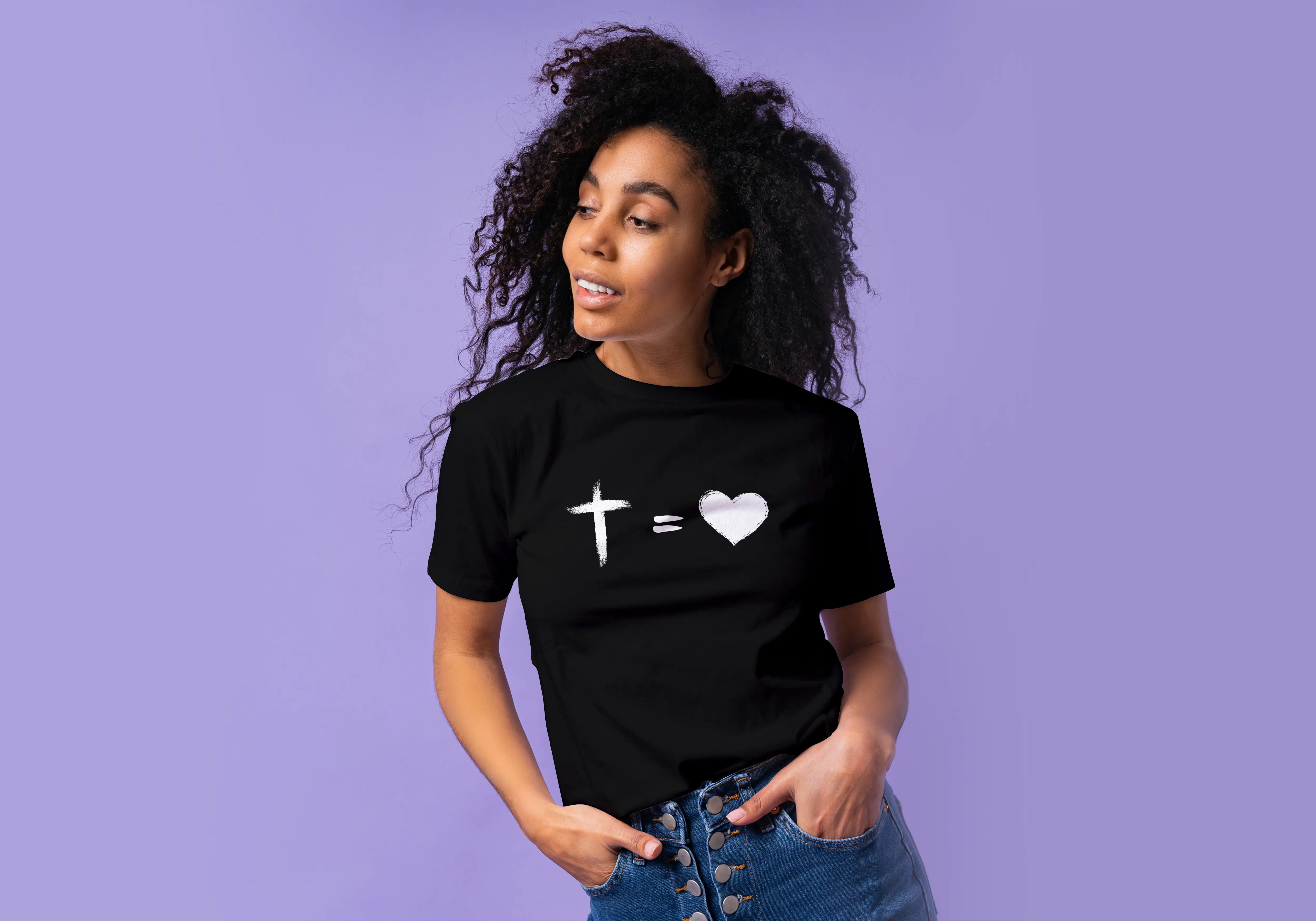 Nome do produto: Camisa unissex cruz = coração (estampa branca)