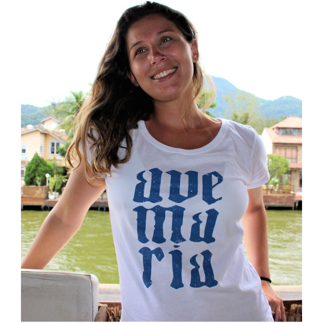 Nome do produto: Camiseta Feminina Ave Maria