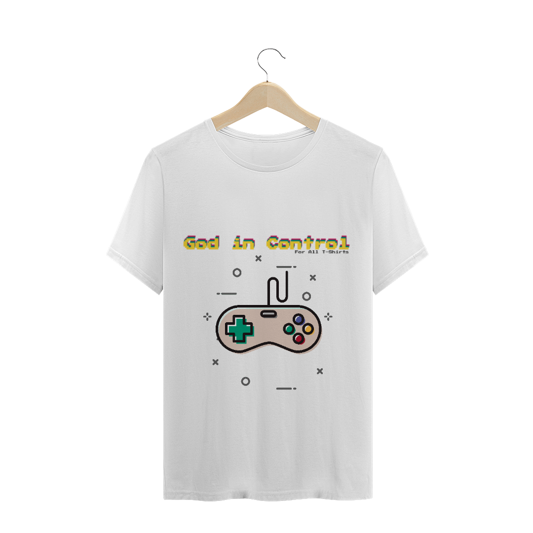 Nome do produto: T-SHIRT GOD IN CONTROL - PREMIUM