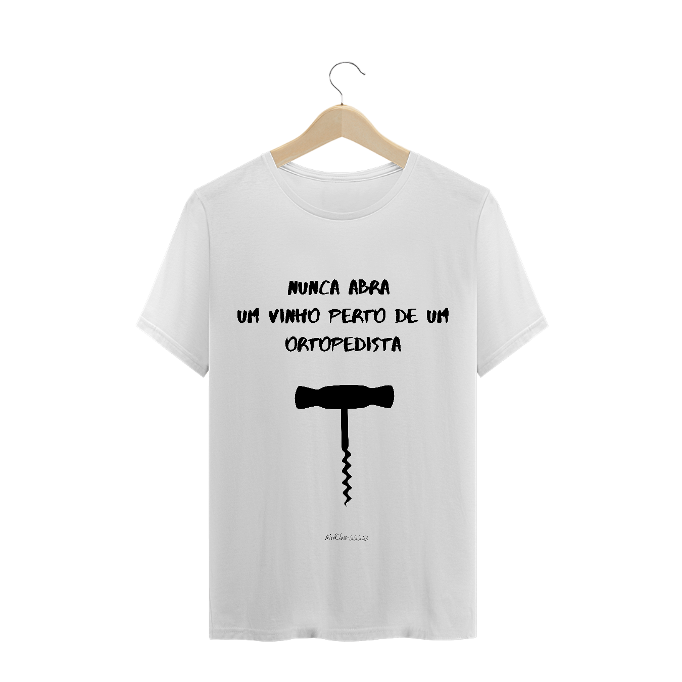 Nome do produto: Camiseta abridor de vinho