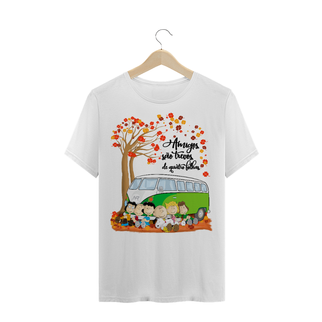 Nome do produto: Snoopy - Amigos são trevos / T-shirt Prime