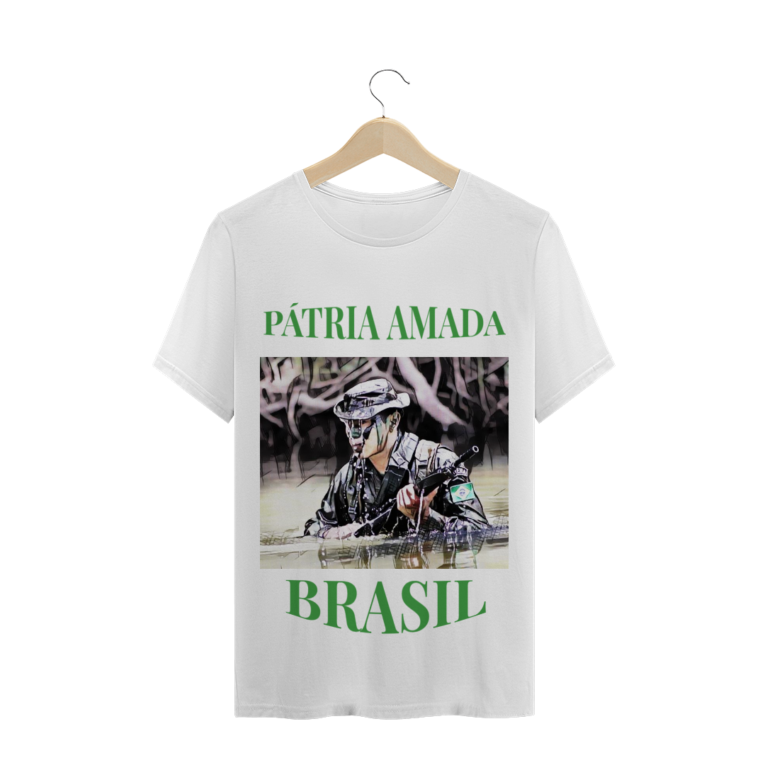 Nome do produto: Camiseta Pátria Amada Brasil