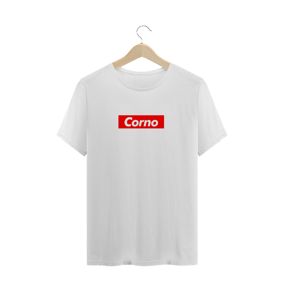 Nome do produto: Camiseta Corno Masculina - Linha Logos